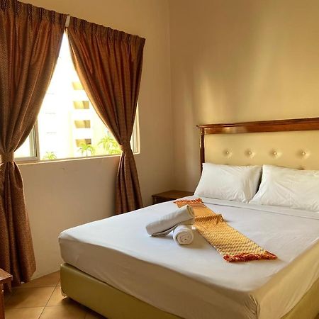Delima Hotel & Homestay Порт-Діксон Екстер'єр фото